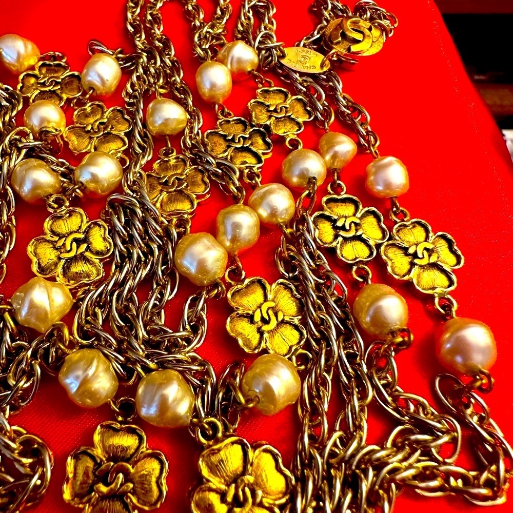 WOW POSHMARK Authentic Chanel Iconic Supermodel Charm Golden Pearl Necklace 68”